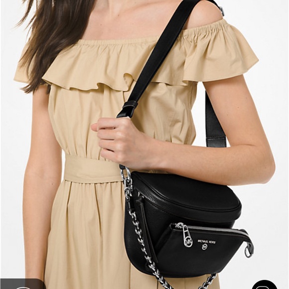 Brand New Michael Kors Black Slater Sling Pack - Picture 1 of 9
